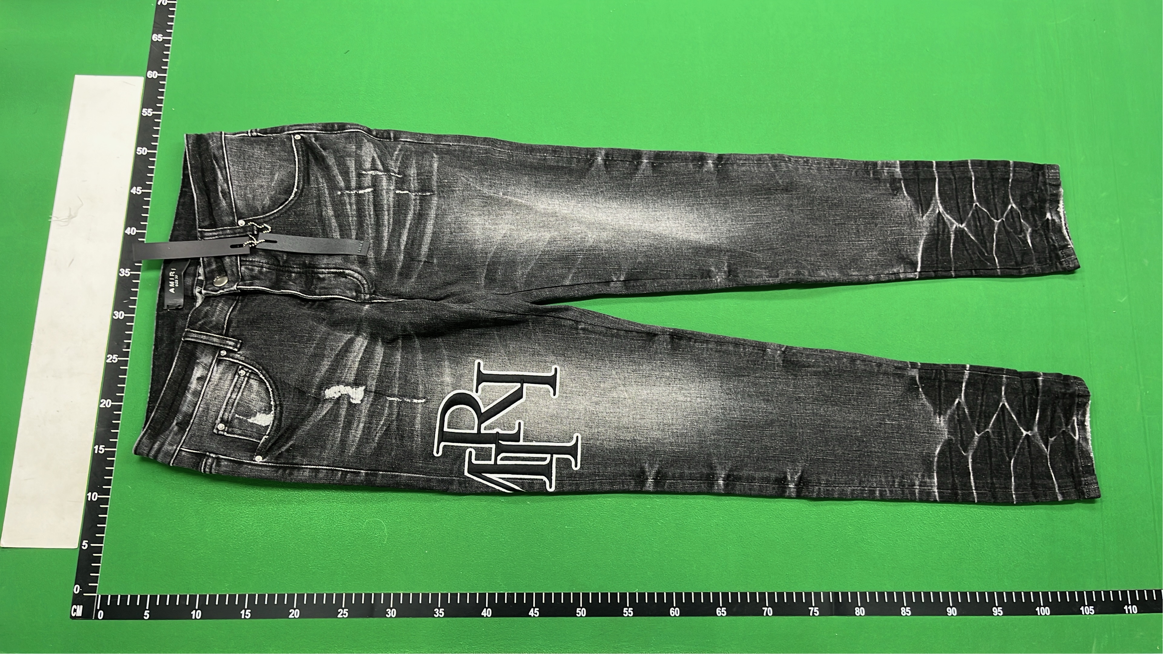 Amiri Jeans