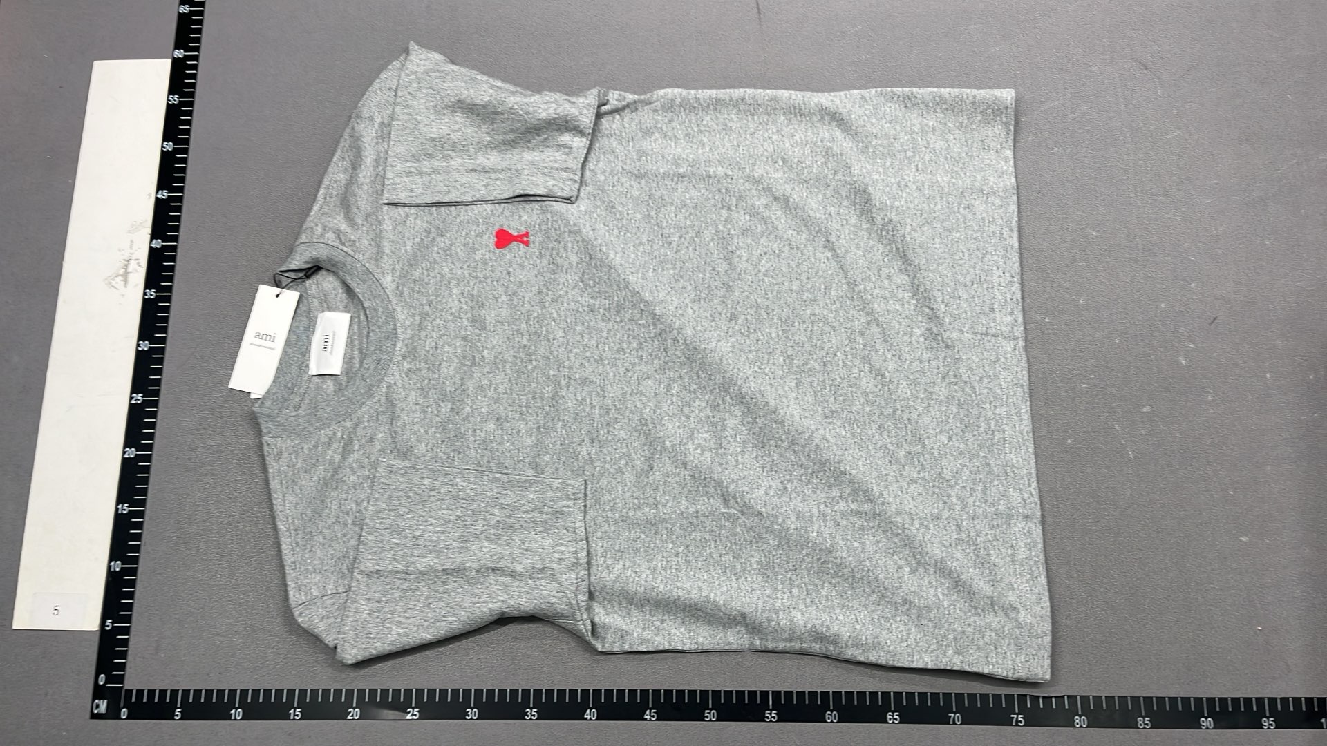 Ami tee (24 CP)