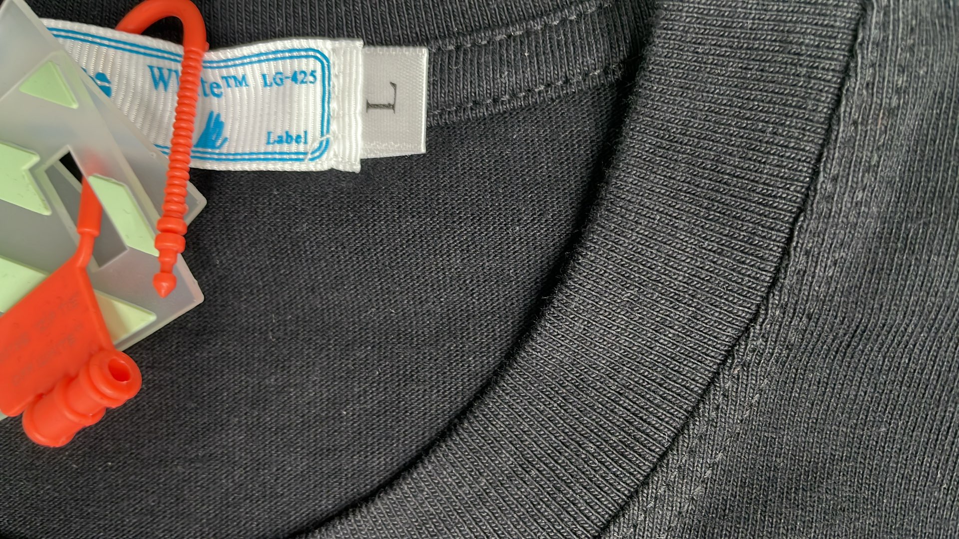 Off-White Graphic T-shirt