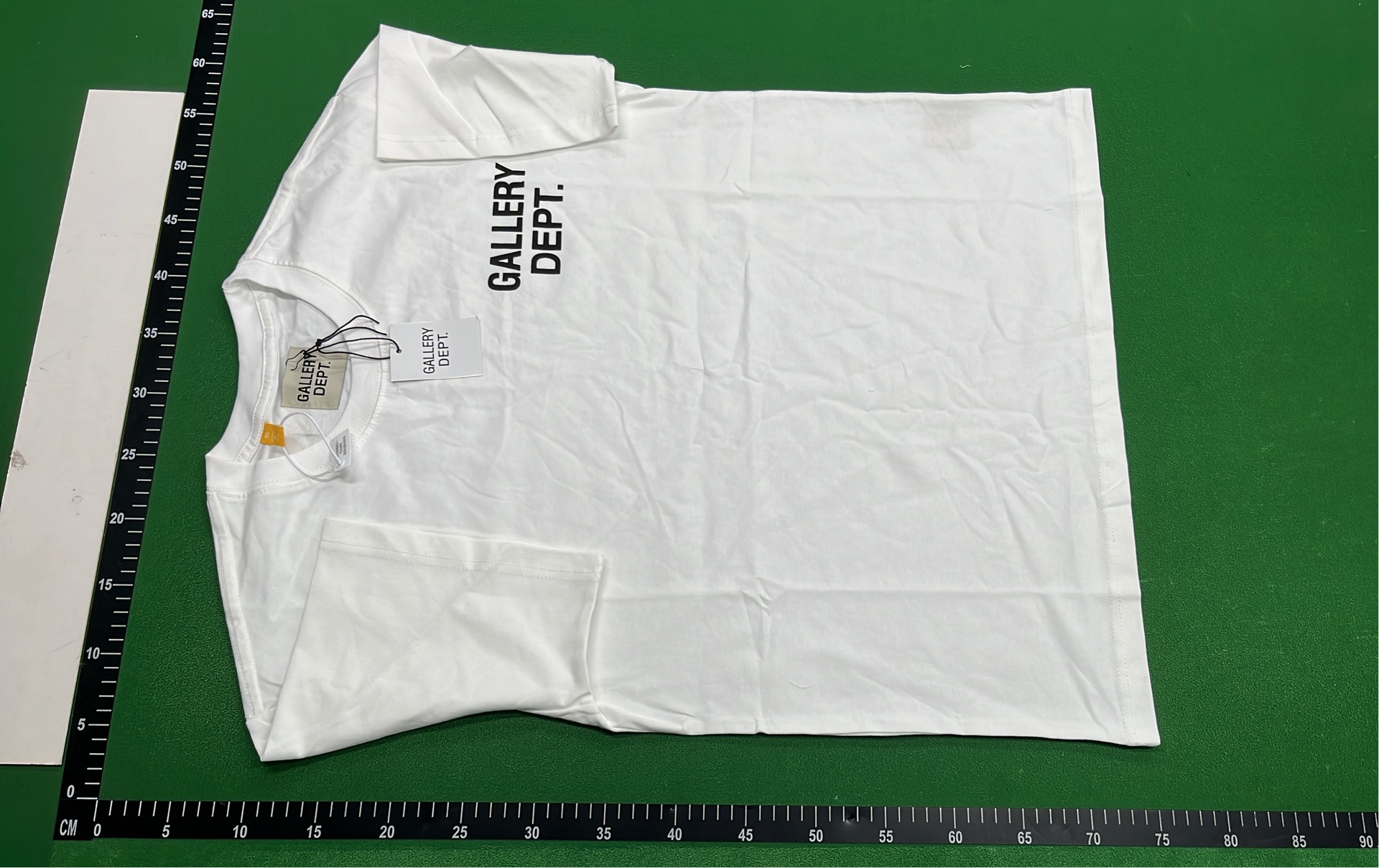 Gallery Dept. Hollywood, CA T-Shirt - Casual Graphic Tee