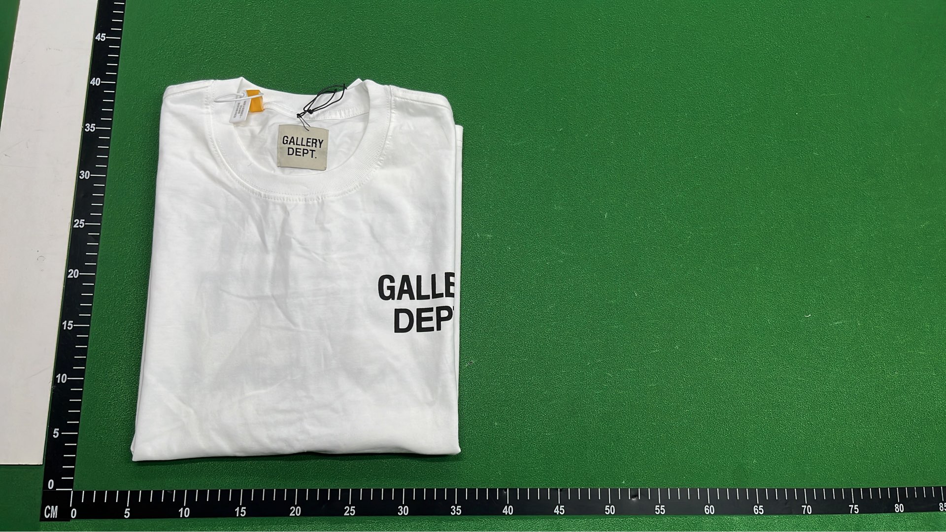Gallery Dept. Hollywood, CA T-Shirt - Casual Graphic Tee