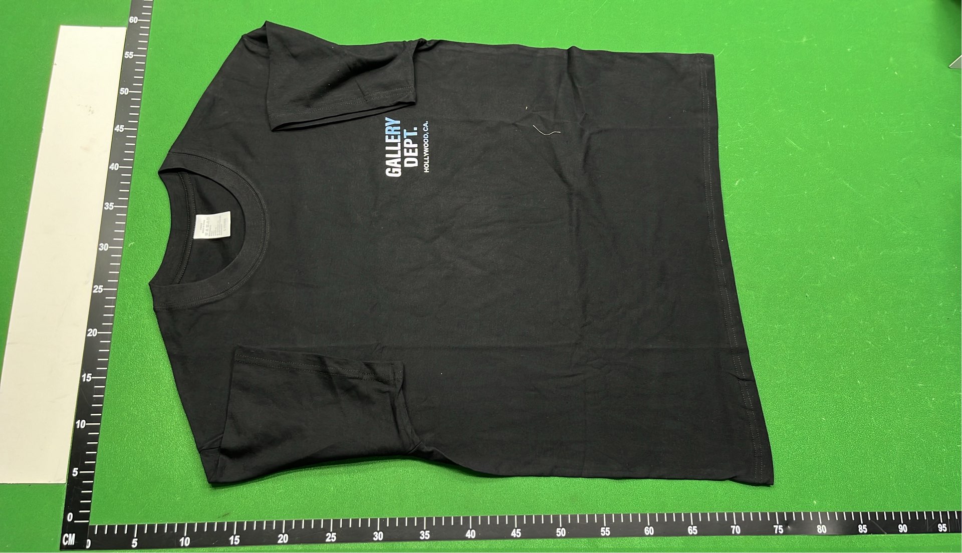 Gallery Dept. Hollywood, CA T-Shirt - Casual Graphic Tee