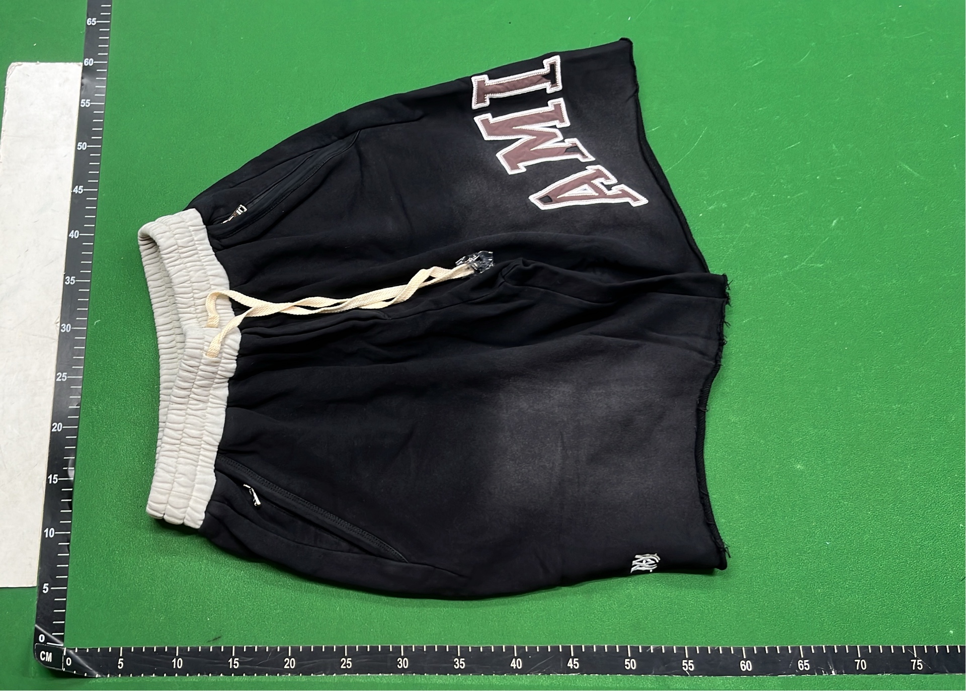Amiri Set